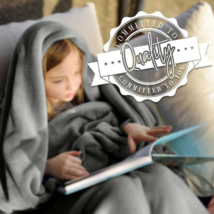 Elegant Comfort Luxury Velvety Feel Blanket, All-Season Lightweight Blanket, Ultra Plush, Soft, Cozy-Fuzzy Flannel Fleece for Couch, Sofa, Bed, Travel, Solid Design, King/California King, Black