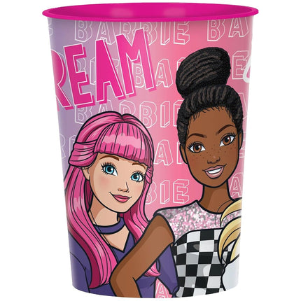 Le lot de fournitures d'anniversaire Barbie Dream Party comprend 12 gobelets réutilisables en plastique et 30 sacs transparents en cellophane.