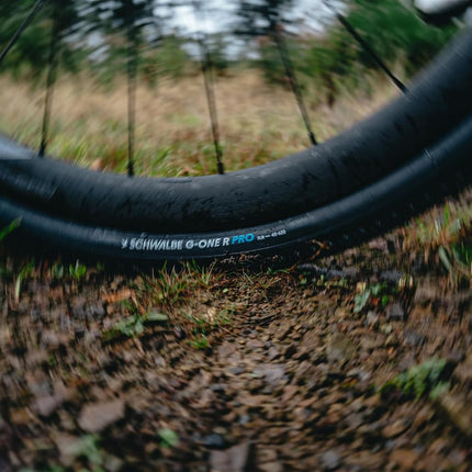 Schwalbe G-One R Pro Evo Super Race V-Guard TLR Folding Tyre, Transparent Sidewall, 700x40C (40-622 | 28x1.50)