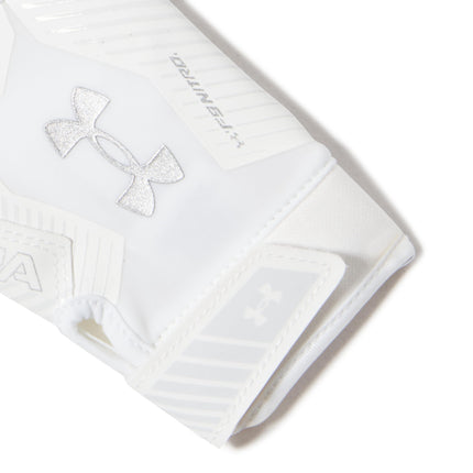 Gants de football Under Armour F9 Nitro pour garçon, (100) Blanc/Gris Distant/Argent Métallique, Petit