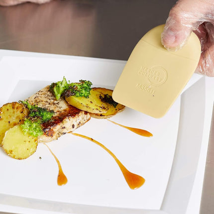 Cuña de emplatado de silicona con borde liso Mercer Culinary