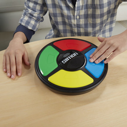 Hasbro Gaming – Classic Simon Game, for 8 years to 99 years