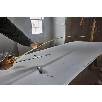 Cinta métrica de 9 m Dewalt Atomic Compact Series