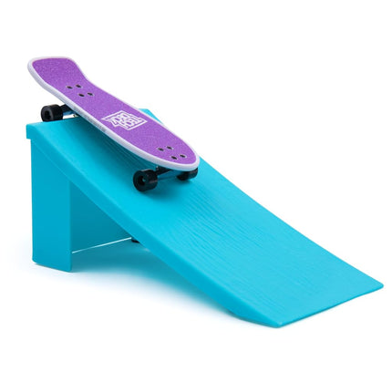 Tech Deck, Powell Peralta Legends SK8Shop Bonus Pack with Ramp, Collectible and Customisable Mini Skateboards, Kids Toys for Ages 6 and up