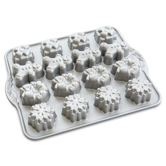 Nordic Ware 93748 Holiday Teacakes Cast Cakelet Pa