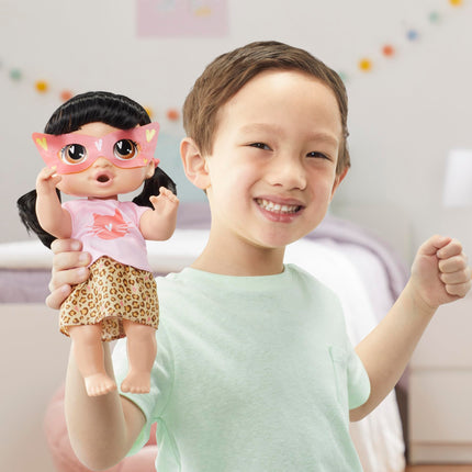 Baby Alive Super BFF Katie Kat - Muñeca con pelo negro, juego de accesorios, 28 cm, juguetes para niños y niñas a partir de 3 años (exclusivo de Amazon)