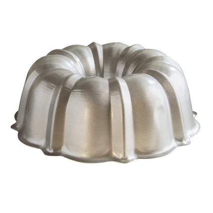 Nordic Ware Treat Bundt Pan, 12-Cup, Light Champag
