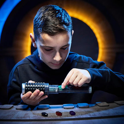 Star Wars Hasbro Power Crystal Lightsaber – Electronic Roleplay Toy with 10 Kyber Crystals and 7 Blade Colours | Create Your Own Custom Lightsaber with Sound FX | Gift for Kids Fans | Ages 4+