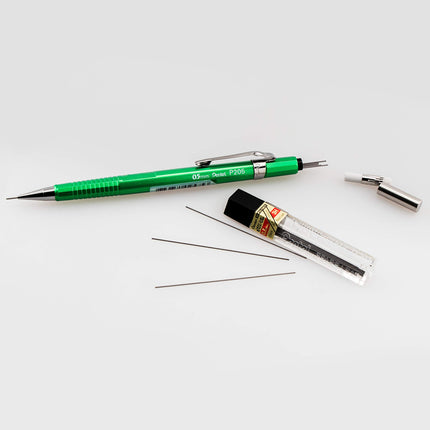 Crayon porte-mine Pentel Sharp, (0,5 mm), corps vert métallisé, boîte de 12 (P205MD)