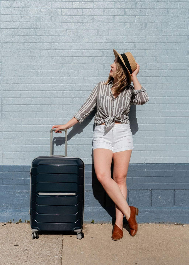 Samsonite Freeform Hardside Expandable with Double Spinner Wheels, Navy, Checked-Medium 24-Inch, Freeform hardside Expandable with Double Spinner reels