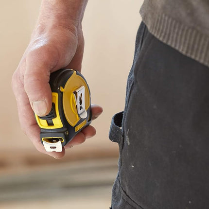 STANLEY STA030696N Tylon Tape, 5m/16ft, Pawl Lock, Yellow & Black