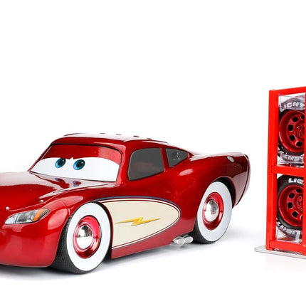 Disney Pixar Cars Coche de juguete a escala 1:24 de Rayo McQueen, de metal fundido a presión, para niños y adultos