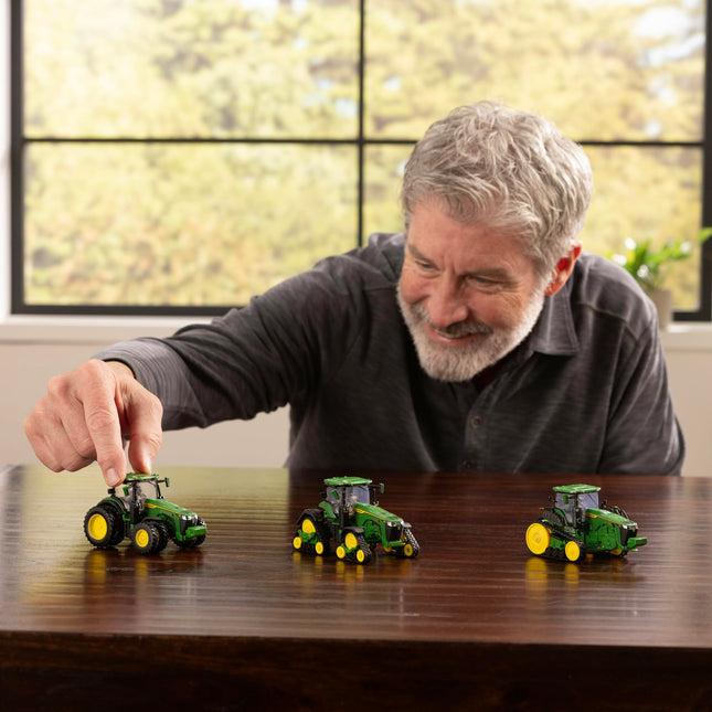 John Deere 1/64 8R Series Prestige Collection Toy Set - LP86775