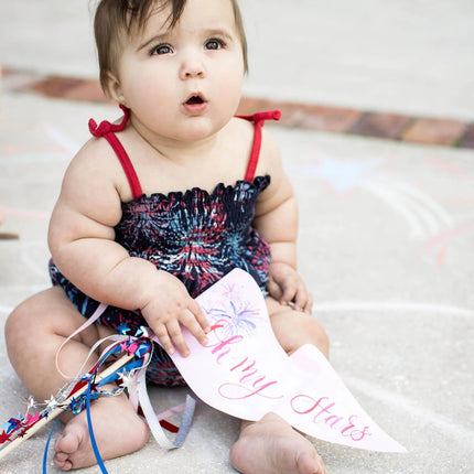 Burt's Bees Baby Baby Girl Romper 100% Organic Cotton One Piece Bubble Shortall and Layette Set for Girls Baby and Toddler Baby Set, Celebrating America, nouveau née