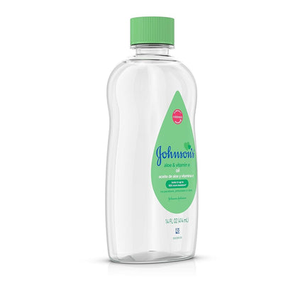 J&J - Johnson's Baby Oil Aloe Vera and Vitamin E - 14 fl. oz. (414 ml)