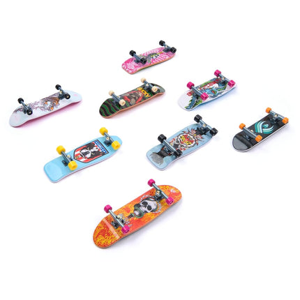 Tech Deck, Powell Peralta Legends SK8Shop Bonus Pack with Ramp, Collectible and Customisable Mini Skateboards, Kids Toys for Ages 6 and up