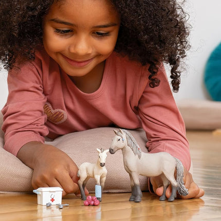Schleich Horse Club - 7Pc Horse Club Hannah’S First-Aid Kit | 42430