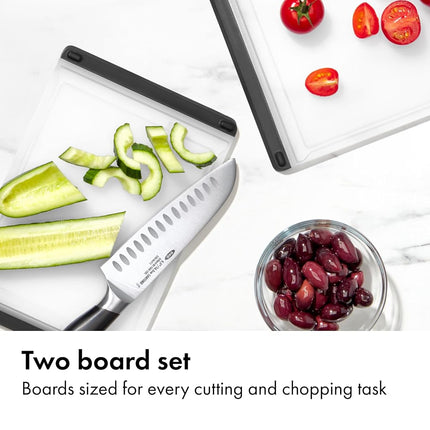 OXO Good Grips - Juego de 2 tablas de cortar de plástico (paquete de 1) Transparente