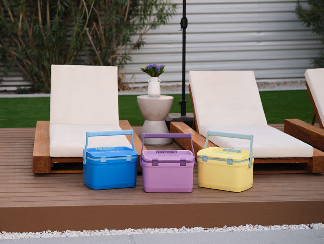Stanley Easy-Carry Outdoor Cooler 16 QT Azure