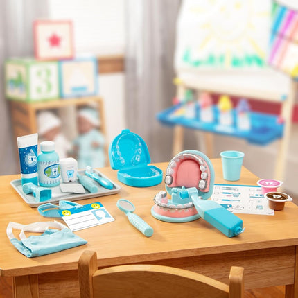 Melissa & Doug Super Smile Dentist Kit | Role Play Toys for Kids, Doctor Set for Children | Age 3+