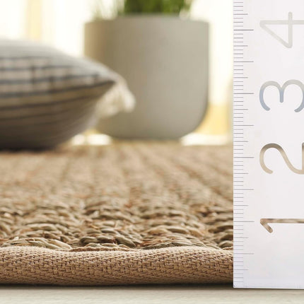 Safavieh Natural Fiber Rug for Living Room, Dining Room, Bedroom - Natural Fiber Collection, Short Pile, in Natural and Beige, 76 X 122 cm