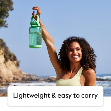 Bouteille d'eau de motivation Takeya de 1,9 L avec couvercle à paille et marqueur de temps, demi-gallon, plastique Tritan de qualité supérieure sans BPA, blanc nuage