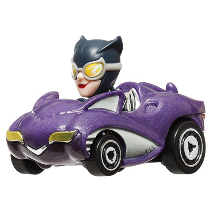 Hot Wheels RacerVerse, Set of 4 Die-Cars 1:64 Scale Toy Cars Optimized for Driving on Hot Wheels Tracks with Pop Culture Characters as Drivers, HKD33