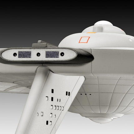 Revell 04991 U.S.S. Enterprise NCC-1701 (TOS) 1:600 Scale Unbuilt/Unpainted Plastic Model Kit