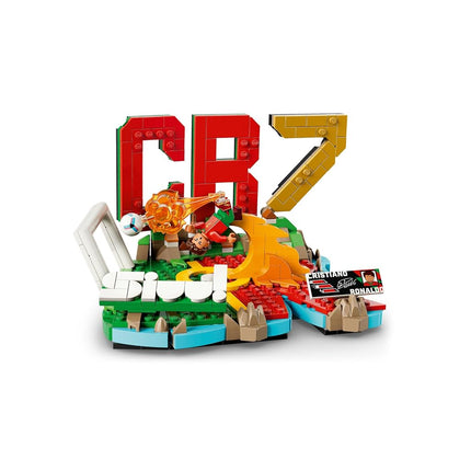 LEGO® Editions Cristiano Ronaldo – Football Highlights 43012 Building Set - Football Decor with Collectable Plaque - Sports Treat Idea for Boys, Girls and Kids - Merch with LEGO Minifigure