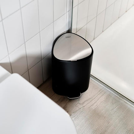 Joseph Joseph EasyStore Stainless steel 5 Litre Pedal Bin with Bin Liner Storage, Soft-Close Lid, Removable Inner Bucket, for Bathroom, Bedroom, Office, Matt Black