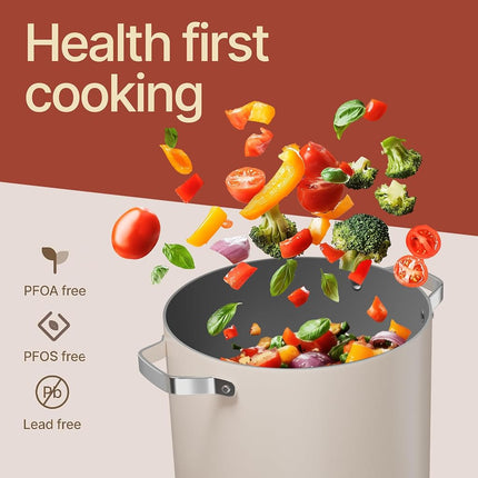 Olla de aluminio de 16 cuartos de galón color crema con tapa, olla antiadherente con revestimiento cerámico, libre de PTFE y PFAS, apta para horno hasta 500°F, asas remachadas de acero inoxidable, tapa de vidrio templado, compatible con todas las estufas