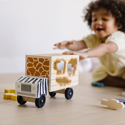Melissa & Doug Camión de rescate de madera con clasificador de formas | Puzle de animales para niños pequeños, set de juego de aprendizaje temprano | Edad 2+