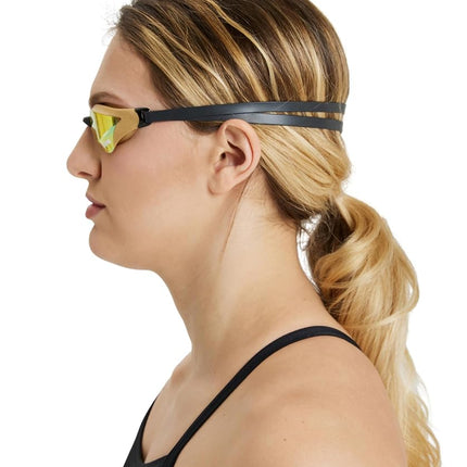 ARENA Cobra Core Swipe Mirror Unisex Adult Racing Swimming Goggles, Swimming Pool Goggles with Curved Mirror Lenses, Anti-Fog, UV Protection, 5 Interchangeable Nose Bridges
