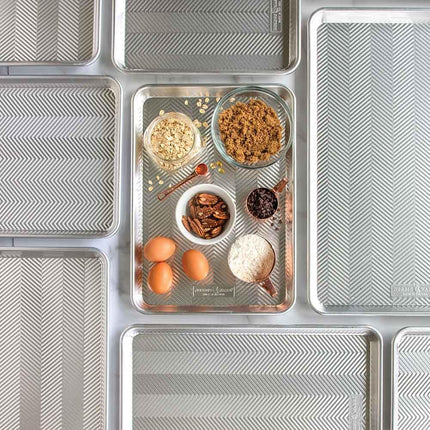 Nordic Ware Prism Quarter Sheet, Aluminium Baking Sheet with Improved Airflow, Premium Bakeware Made in The USA, Silver,L: 12.1" x W: 8.8" x H: 1.1"
