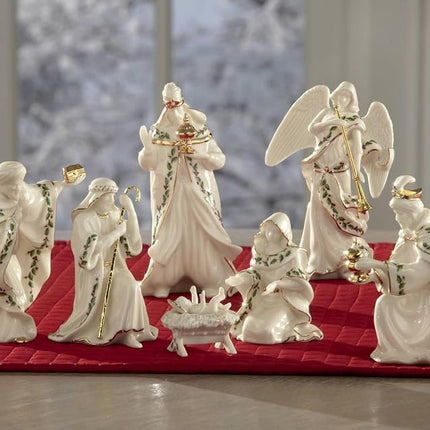 Lenox 806053 Holiday 7-Piece Mini Nativity Set, Ivory, 1.60 LB