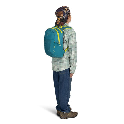 Osprey Unisex Kid's Hiking Backpack with Hydraulics Reservoir, Green Canopy, One Size, Hiking Backpack With Hydraulics Reservoir