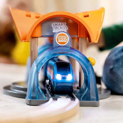 BRIO World Smart Tech Sound Action Tunnel Train Station for Kids Age 3 Years Up - Gifts for Children