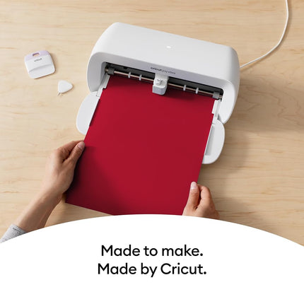 Cricut Joy Xtra Smart HTV Heat Transfer Vinyl | 0.6 m | Red | Iron-On HTV Vinyl for Fabric, Ideal for Custom T-Shirts, Bags & DIY Projects