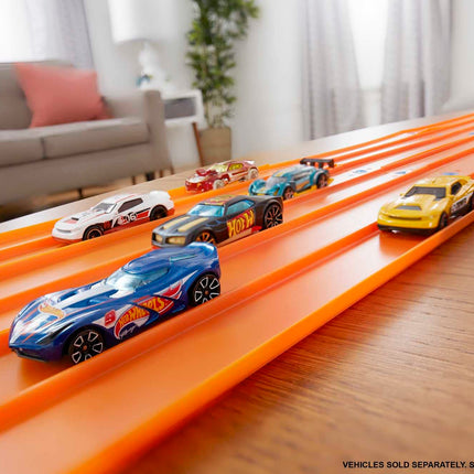 Hot Wheels Pack de 36 Autos, Pack Múltiple de Vehículos Hot Wheels Modernos y Clásicos a Escala 1:64 para Jugar o Exhibir, Regalo para Entusiastas de los Autos, Coleccionistas y Niños de 3 Años en Adelante, GWN98