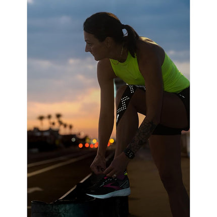 RockTape RockFlash Reflective Kinesiology Tape, Sport-Optimized