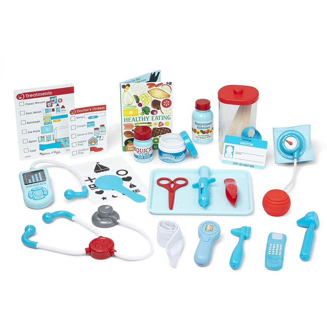 Doctor: Pretend Play Set & 1 Me l i ssa & Doug Scr