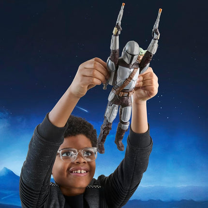 Star Wars The Mandalorian & Grogu Bounty Blaster, 28-cm Action Figure with Sound Effects & Phrases, Interactive Toys for Boys & Girls Ages 4+ - English version