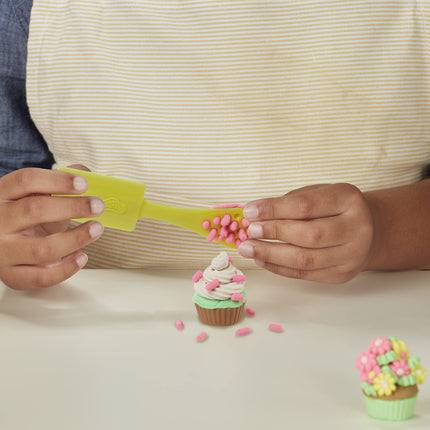 Play-Doh Kitchen Creations Ultimate Cookie Baking Playset for Children 3 Years and Up with 15 Modelling Compound Pots, Non-Toxic - Amazon Exclusive