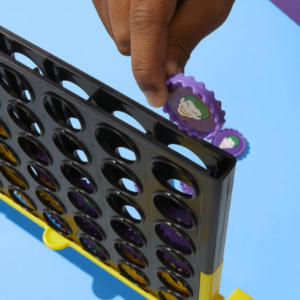 Jeu Puissance 4 Batman | Jeu de société sur le thème de Batman | À partir de 6 ans | Pour 2 joueurs | Jeux de stratégie pour enfants et familles (Exclusivité Amazon)