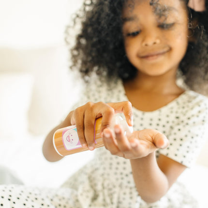 Melissa And Doug Adorable Kit de Maquillaje de Juego "Love Your Look"