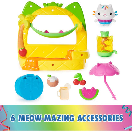 Gabby’s Dollhouse, Cakey’s Fruit Smoothie Balcony Playset, 8-Pcs with Toy Figures, Doll’s House Accessories and Sensory Play, Kids’ Toys for Girls and Boys 3+