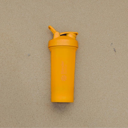 Bouteille shaker BlenderBottle Classic V2, parfaite pour les shakes protéinés et les boissons pré-entraînement, 828 ml, mangue