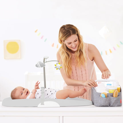 Cambiador fácil de limpiar Skip Hop Nursery Style