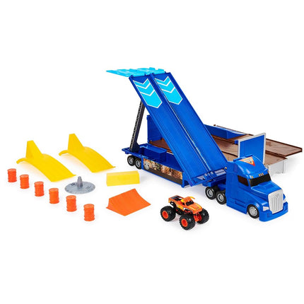 Monster Jam, Official 2-in-1 Transforming Hauler Playset with Exclusive 1:64 Scale El Toro Loco Die-Cast Monster Truck