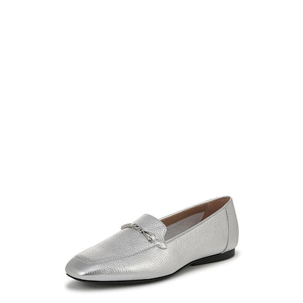 Mocasines Cecilia de cuero plateado Naturalizer para mujer, 11 anchos, cuero plateado, 11 anchos